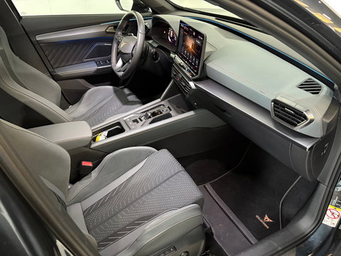 CUPRA Formentor 2.0 TSI DSG 4drive vz extreme Pano*Full-option