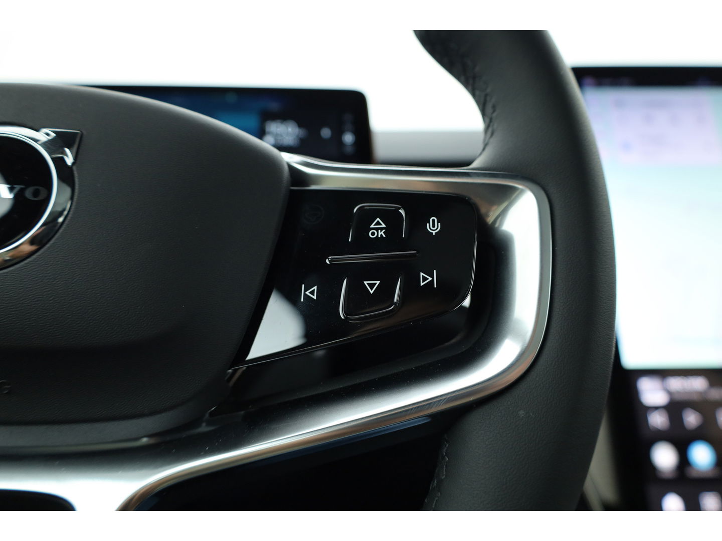 Volvo EX90 Twin Performance Ultra 7p. 111 kWh | 517 PK| Bowers & Wilkins | Head-up | Massage | 22 '' | Matrix LED | Pilot Assist | Park Pilot |