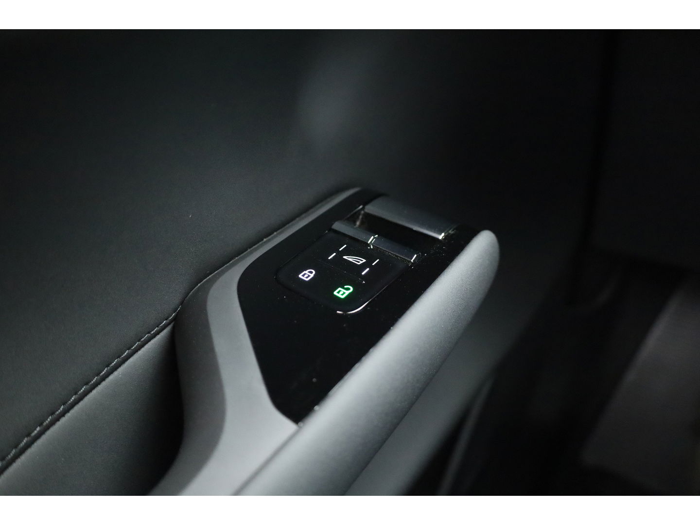 Volvo EX90 Twin Performance Ultra 7p. 111 kWh | 517 PK| Bowers & Wilkins | Head-up | Massage | 22 '' | Matrix LED | Pilot Assist | Park Pilot |