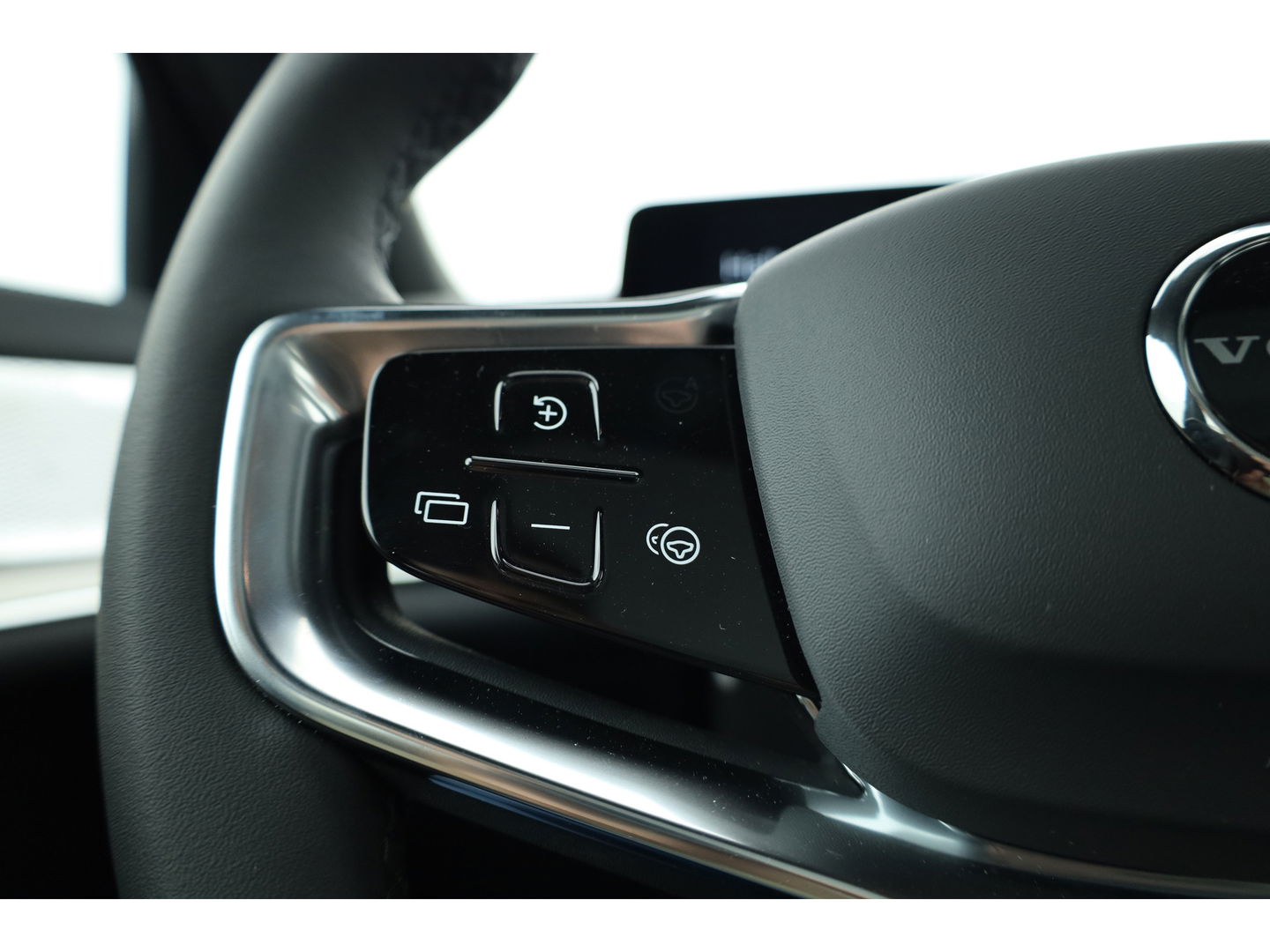 Volvo EX90 Twin Performance Ultra 7p. 111 kWh | 517 PK| Bowers & Wilkins | Head-up | Massage | 22 '' | Matrix LED | Pilot Assist | Park Pilot |