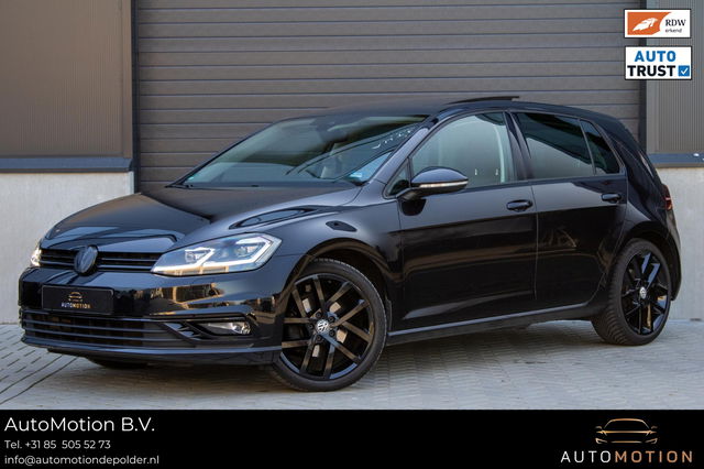 Volkswagen Golf - 1.4 TSI Highline Business Panoramadak Camera Virtuele Stoelverwarming