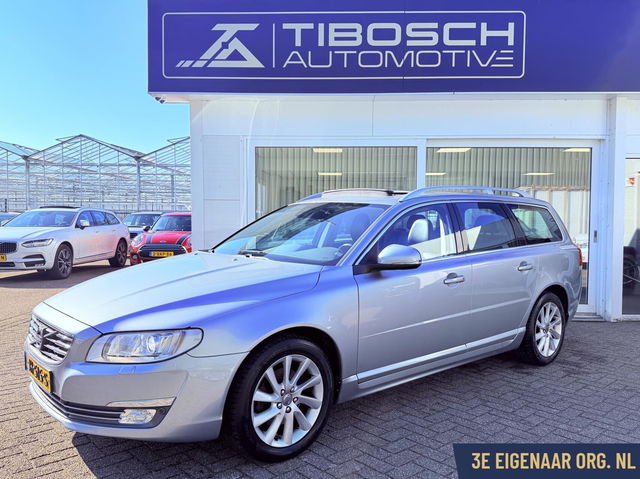 Volvo V70 - 2.0 T4 AUT Polar+ Schuifdak Xenon Leder Trekhaak
