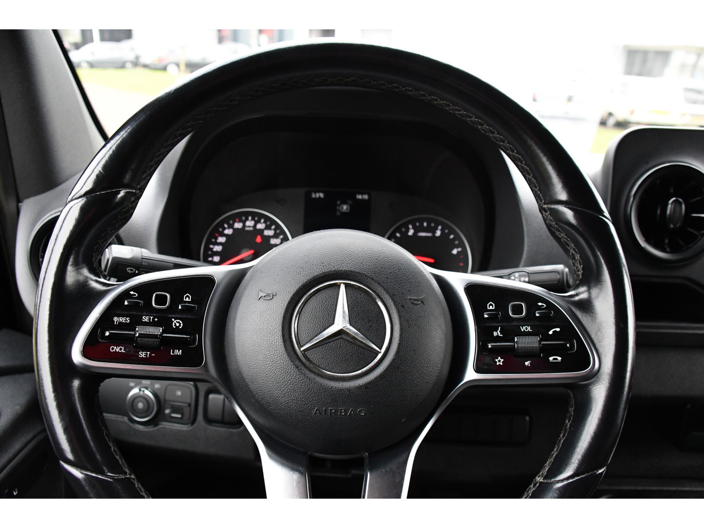 Mercedes-Benz Sprinter 317 1.9 CDI L2H2 RWD PB Edition Camera, Cruise, Carplay, LED, Leder, Stoelverwaming, 170pk, Trekhaak, Automaat, Mbux, Uniek!