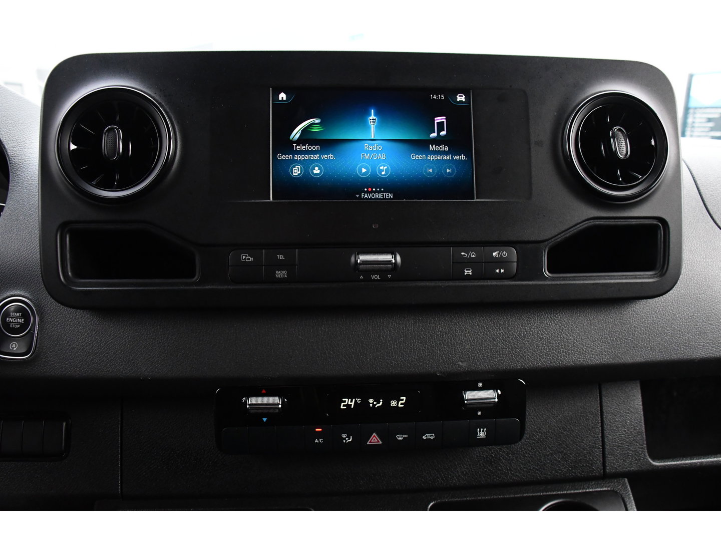 Mercedes-Benz Sprinter 317 1.9 CDI L2H2 RWD PB Edition Camera, Cruise, Carplay, LED, Leder, Stoelverwaming, 170pk, Trekhaak, Automaat, Mbux, Uniek!