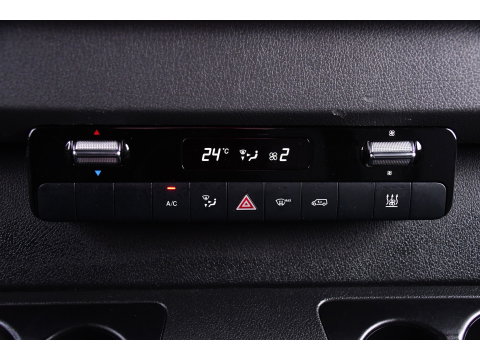 Mercedes-Benz Sprinter 317 1.9 CDI L2H2 RWD PB Edition Camera, Cruise, Carplay, LED, Leder, Stoelverwaming, 170pk, Trekhaak, Automaat, Mbux, Uniek!