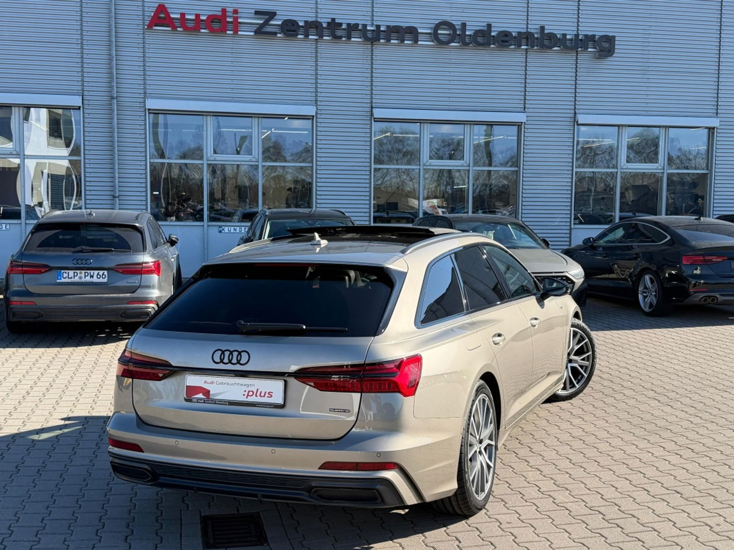 Audi A6 Avant 55 TFSIe 367 PK Quattro / Audi Exclusive / B&O / 2022 / Matrix