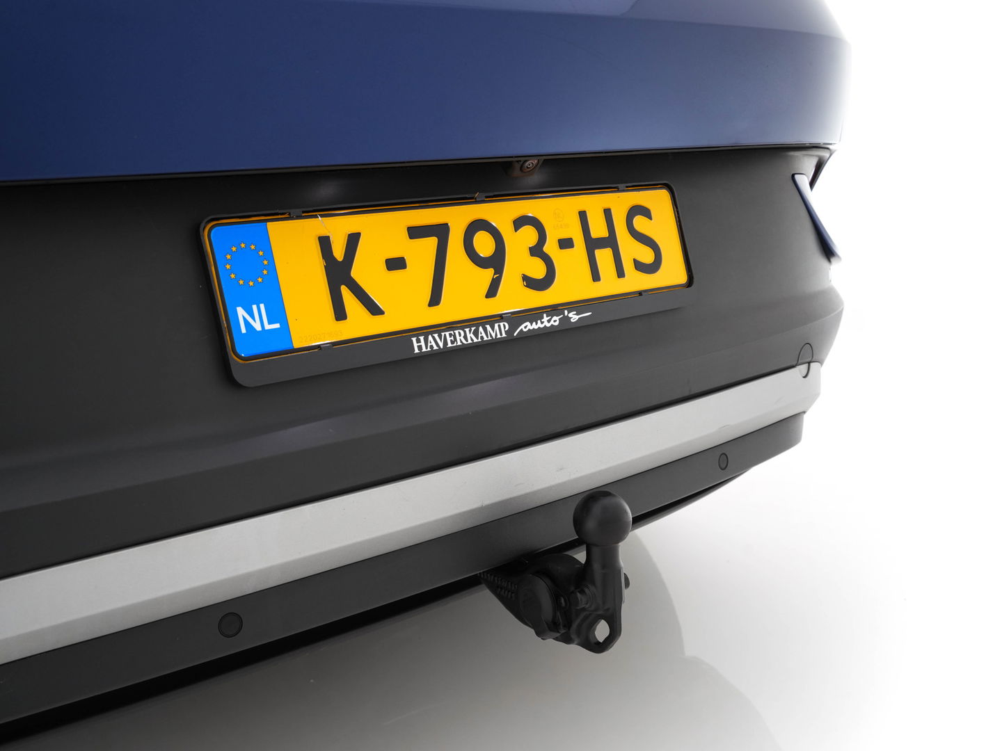 Volkswagen ID.4 First 77 kWh [ 3-Fase-11kW ] {SOH-83%} (INCL-BTW) *LEATHER-MICROFIBRE | FULL-LED | CRUISE | HEATED-COMFORTSEATS | DIGI-COCKPIT | AMBIENTLIGHT | NAVI-FULLMAP | PDC | TOWBAR | PRIVACY-GLASS | CAMERA | 20''ALU*