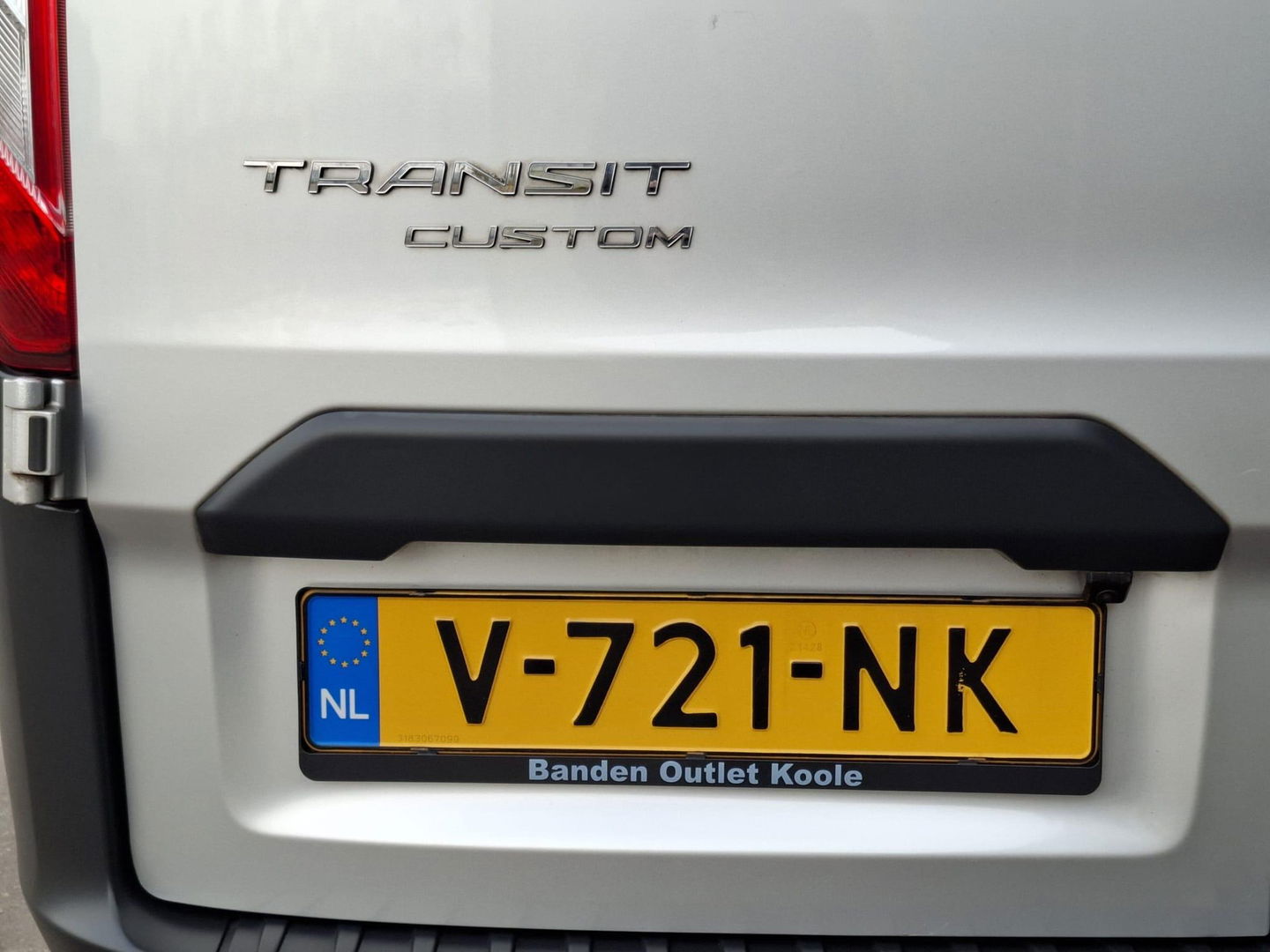 Ford Transit Custom 270 2.0 TDCI L1H1 Economy Edition AIRCO / TREKHAAK / EURO 6 / 3 ZITS