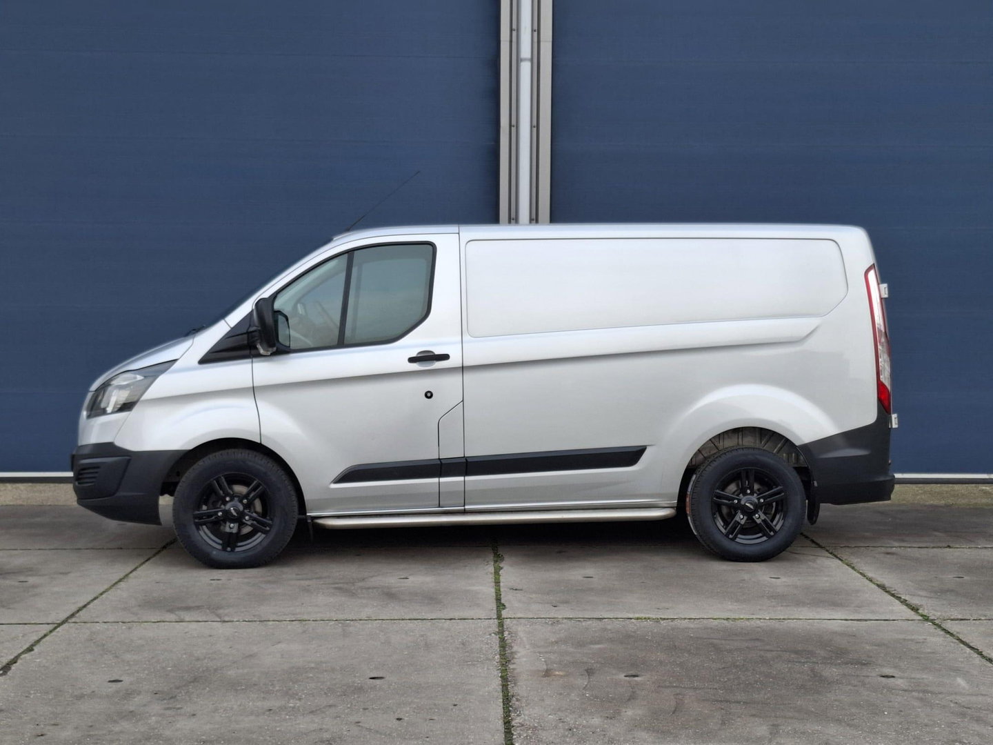 Ford Transit Custom 270 2.0 TDCI L1H1 Economy Edition AIRCO / TREKHAAK / EURO 6 / 3 ZITS