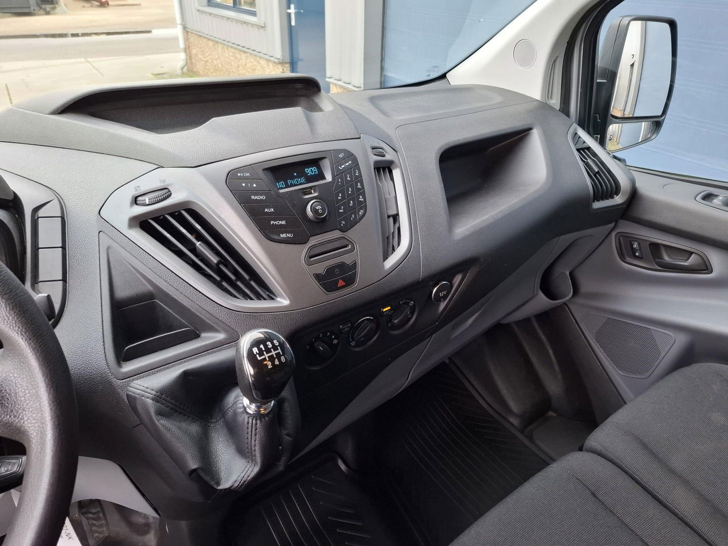 Ford Transit Custom 270 2.0 TDCI L1H1 Economy Edition AIRCO / TREKHAAK / EURO 6 / 3 ZITS