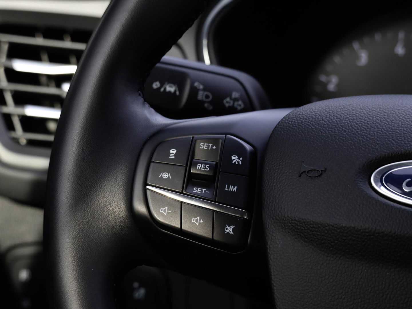 Ford Focus Active 1.0 EcoBoost Hybrid 125pk Titanium Style Automaat