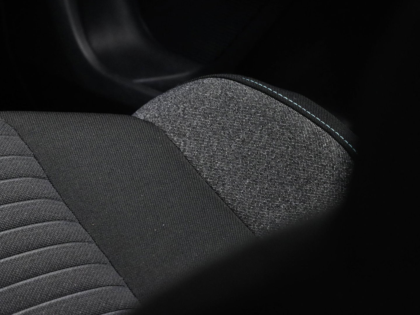 Peugeot 3008 1.2 PureTech Active Pack Business | Stoelverwarming | Navigatie via Carplay