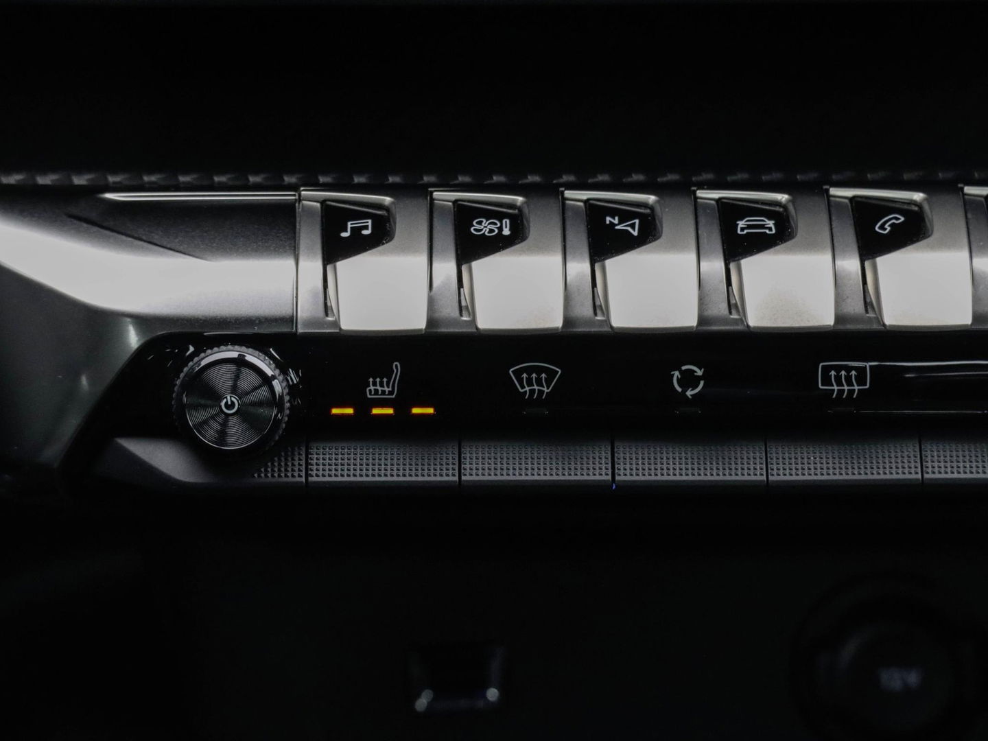 Peugeot 3008 1.2 PureTech Active Pack Business | Stoelverwarming | Navigatie via Carplay