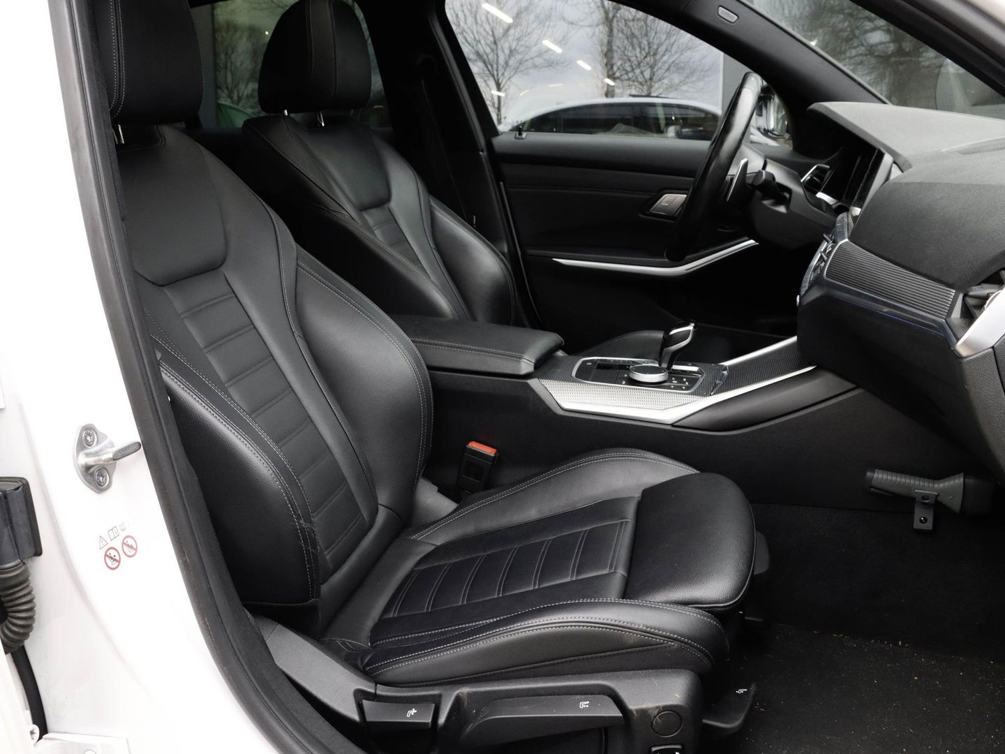 BMW 3-serie 330e eDrive Edition 292PK M Sport | Schuifdak | Camera