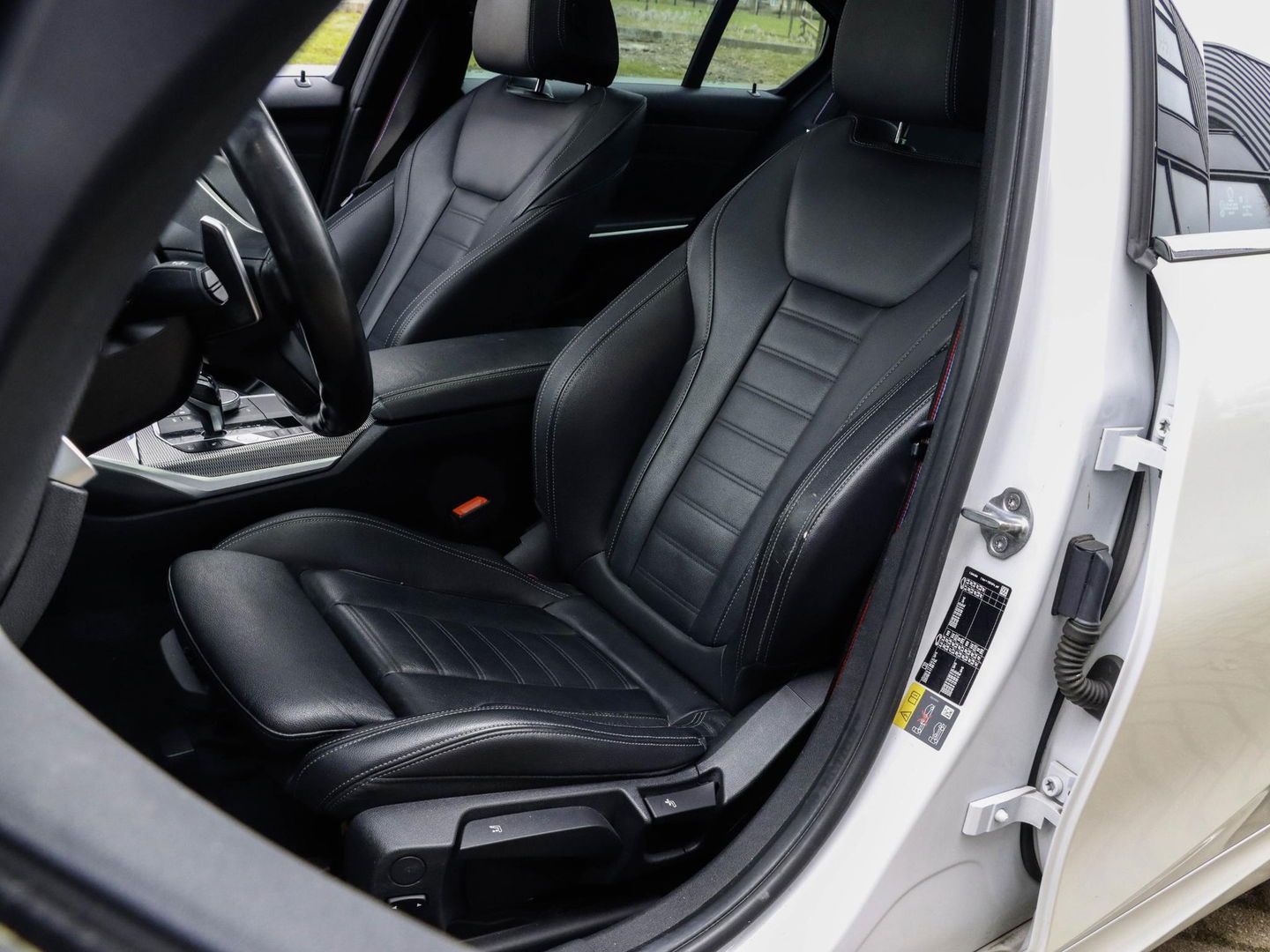 BMW 3-serie 330e eDrive Edition 292PK M Sport | Schuifdak | Camera