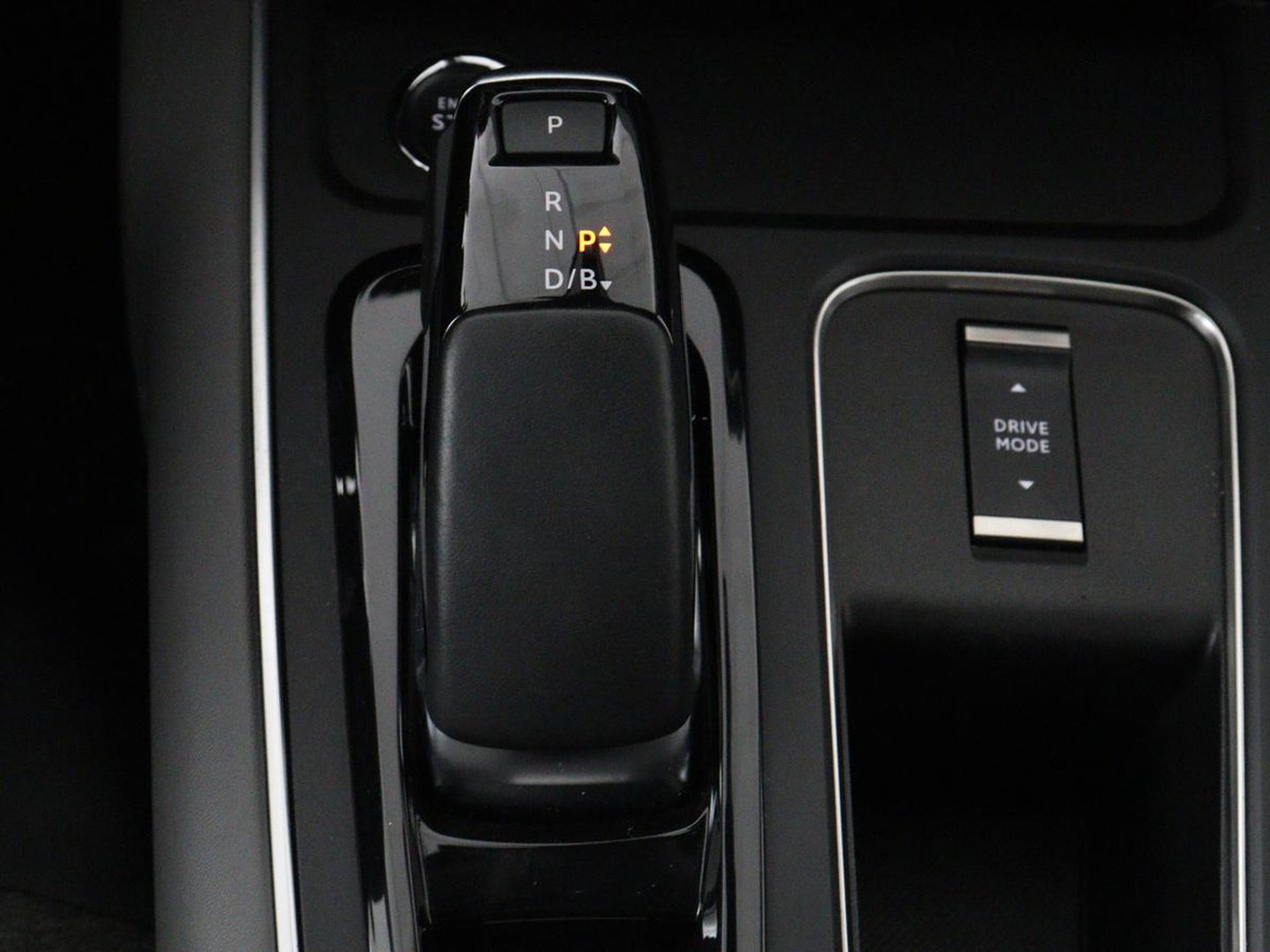 Citroën C5 Aircross 1.6 Plug-in Hybrid 225 Business | SOH 96% | Carplay | Navigatie | Climate control | Bluetooth | Cruise control | 18'' | Parkeerhulp | PHEV