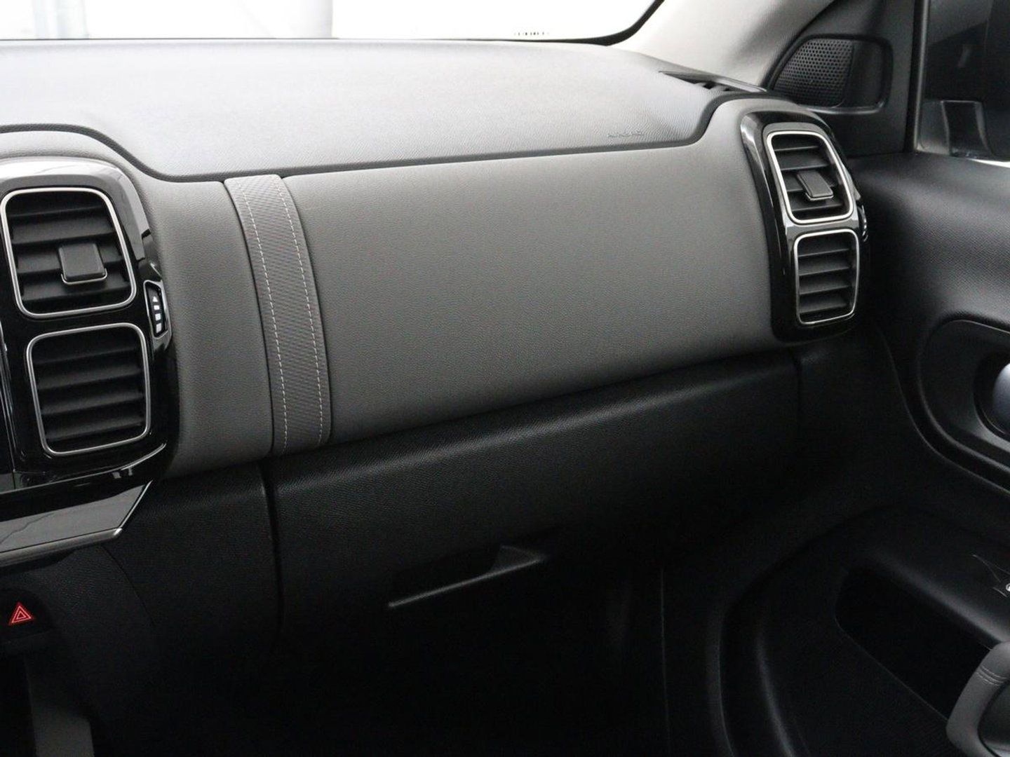 Citroën C5 Aircross 1.6 Plug-in Hybrid 225 Business | SOH 96% | Carplay | Navigatie | Climate control | Bluetooth | Cruise control | 18'' | Parkeerhulp | PHEV