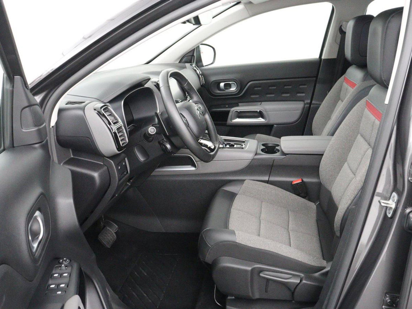 Citroën C5 Aircross 1.6 Plug-in Hybrid 225 Business | SOH 96% | Carplay | Navigatie | Climate control | Bluetooth | Cruise control | 18'' | Parkeerhulp | PHEV