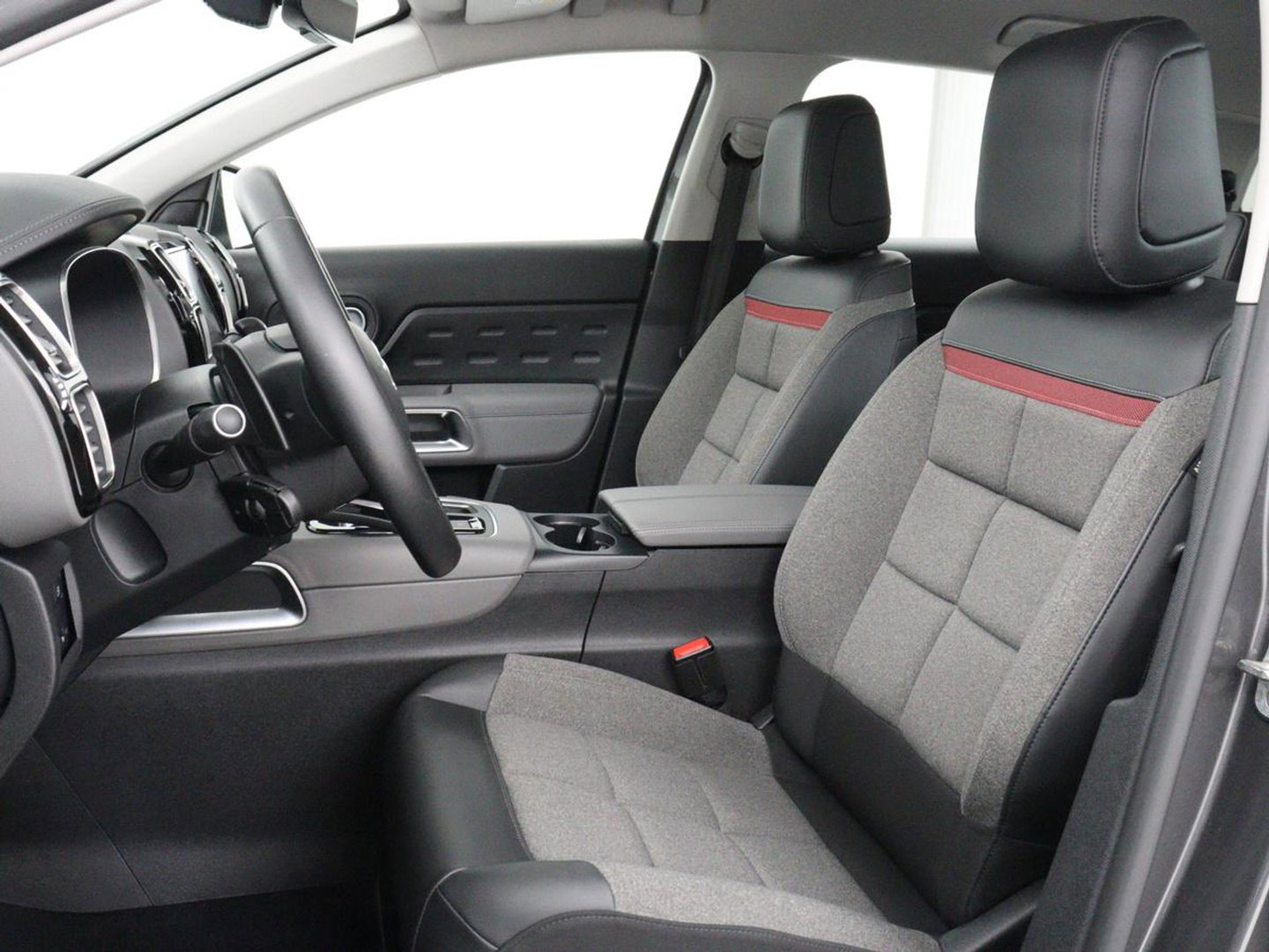 Citroën C5 Aircross 1.6 Plug-in Hybrid 225 Business | SOH 96% | Carplay | Navigatie | Climate control | Bluetooth | Cruise control | 18'' | Parkeerhulp | PHEV