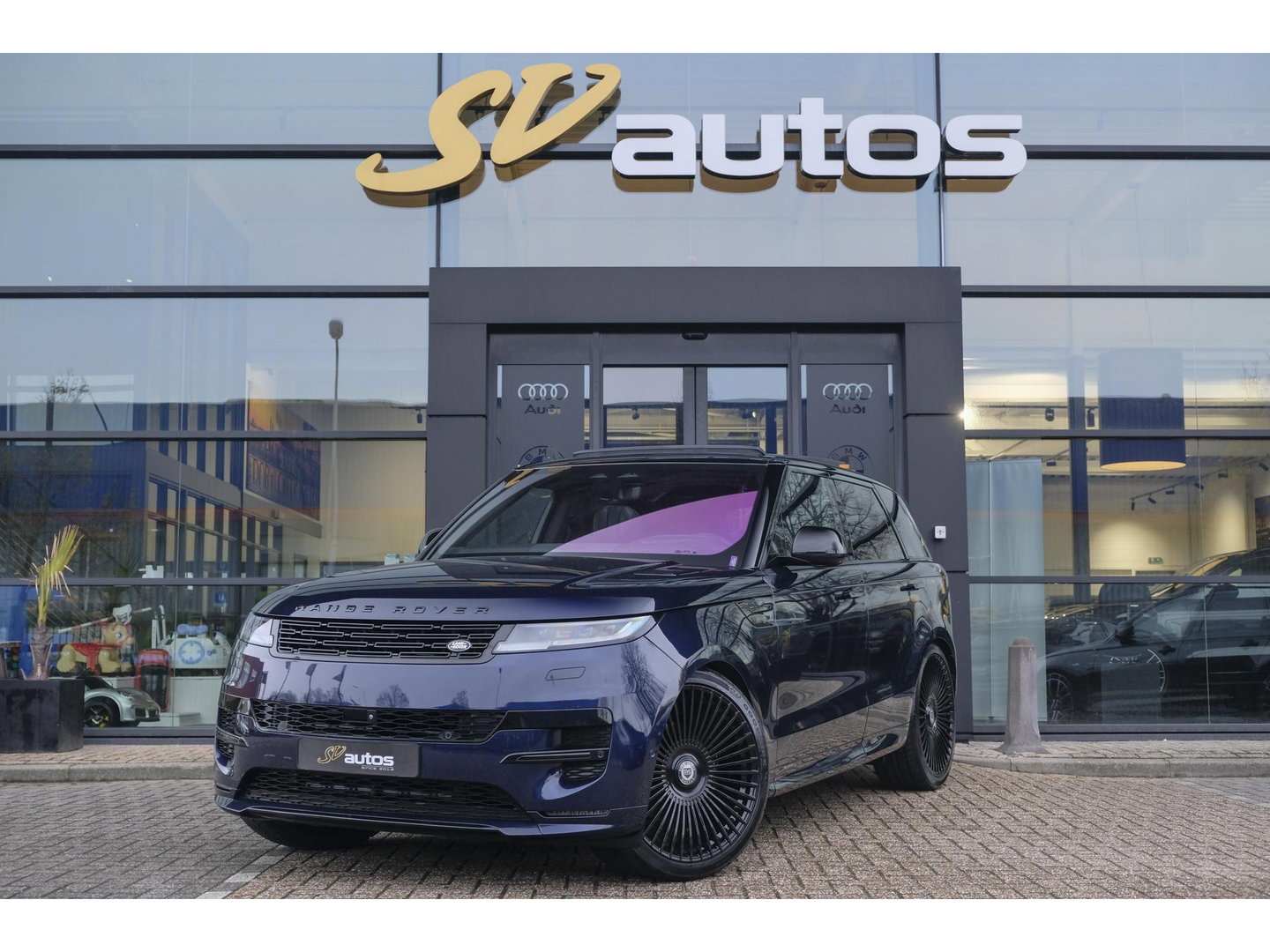 Land Rover Range Rover Sport D350 350pk Autobiography Panoramadak Massage Stoelkoeling Meridian 3d Trekhaak 24" LMV