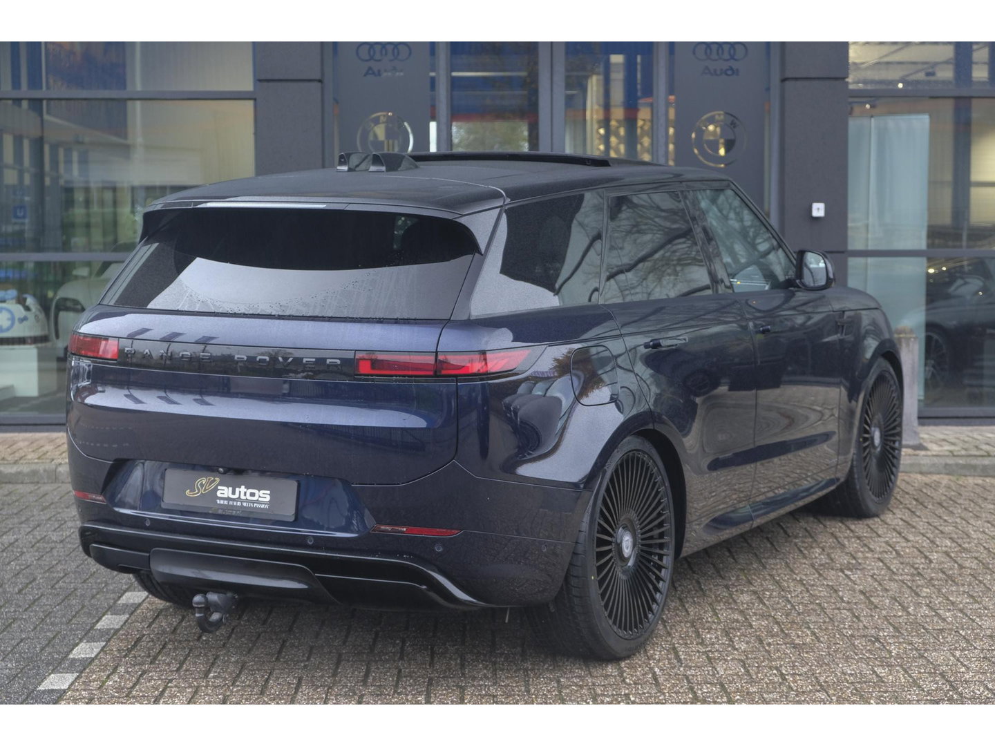 Land Rover Range Rover Sport D350 350pk Autobiography Panoramadak Massage Stoelkoeling Meridian 3d Trekhaak 24" LMV