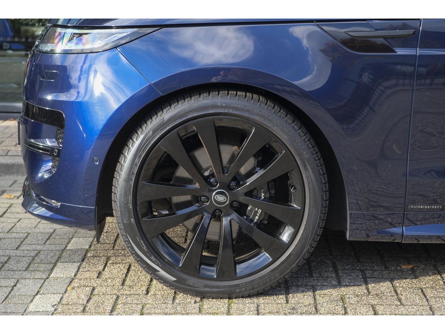 Land Rover Range Rover Sport D350 350pk Autobiography Panoramadak Massage Stoelkoeling Meridian 3d Trekhaak 24" LMV