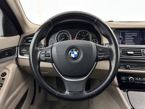 BMW 5 Serie Touring 525xd High Executive AWD *AUT | LEATHER | BI- XENON | HEATED-SPORTSEATS | NAVI-FULLMAP | ECC | PDC | 17"ALU*