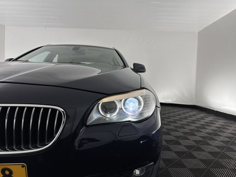 BMW 5 Serie Touring 525xd High Executive AWD *AUT | LEATHER | BI- XENON | HEATED-SPORTSEATS | NAVI-FULLMAP | ECC | PDC | 17"ALU*