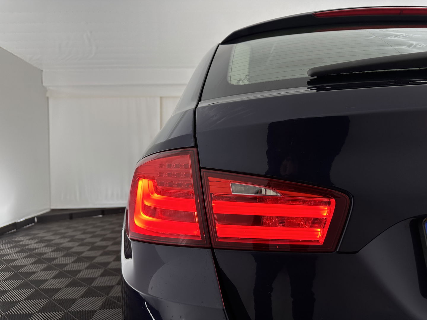 BMW 5 Serie Touring 525xd High Executive AWD Aut*  LEATHER | BI-XENON | HEATED-SPORTSEATS | NAVI-FULLMAP | ECC | PDC | 17"ALU*