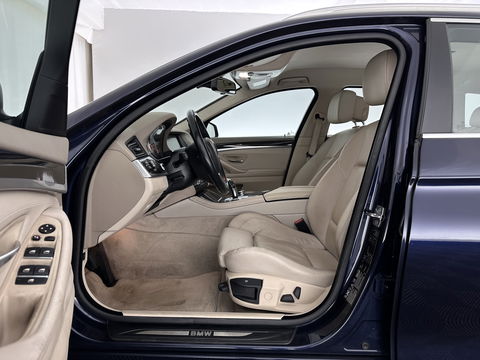 BMW 5 Serie Touring 525xd High Executive AWD *AUT | LEATHER | BI- XENON | HEATED-SPORTSEATS | NAVI-FULLMAP | ECC | PDC | 17"ALU*