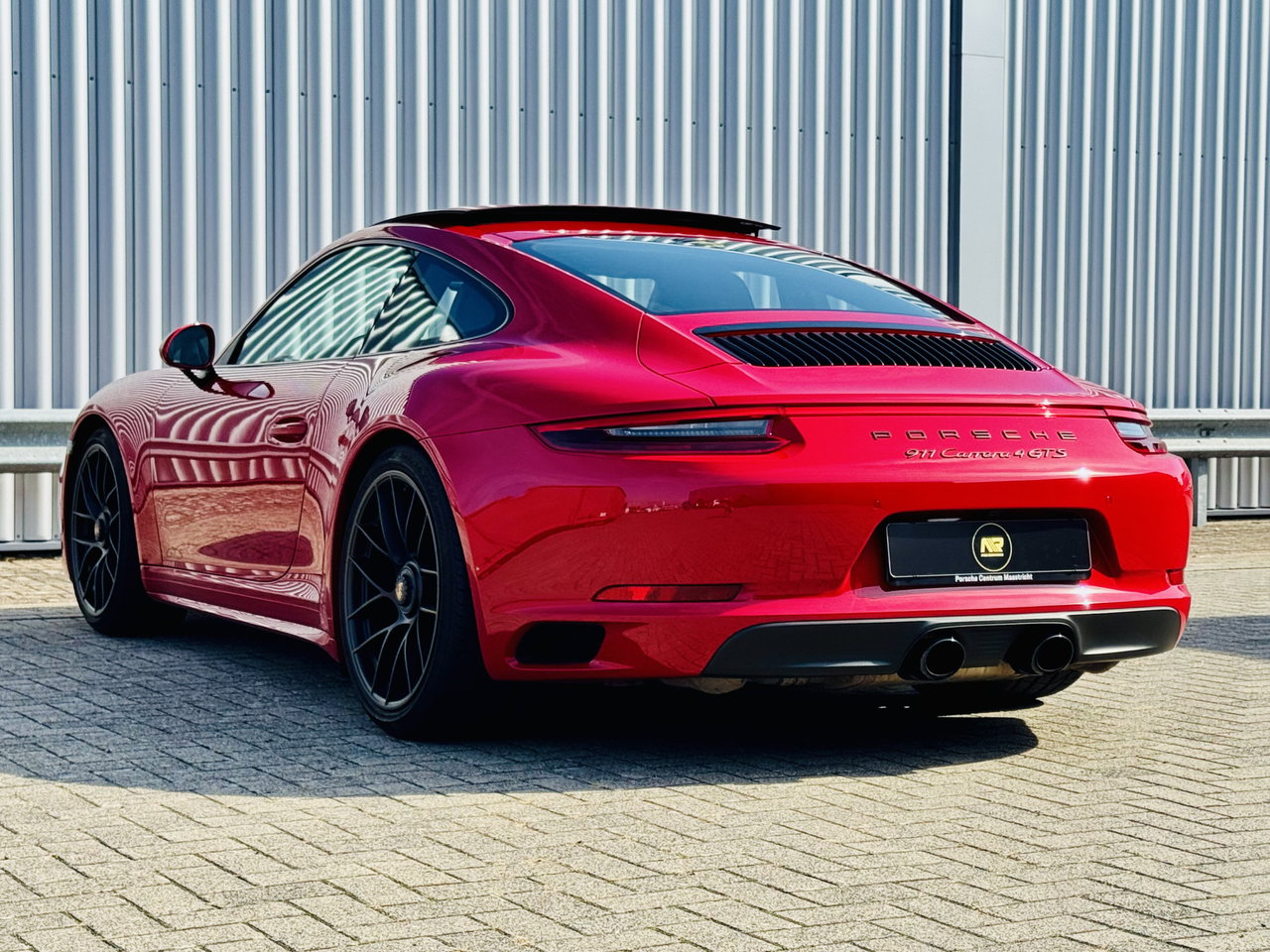 Porsche 911