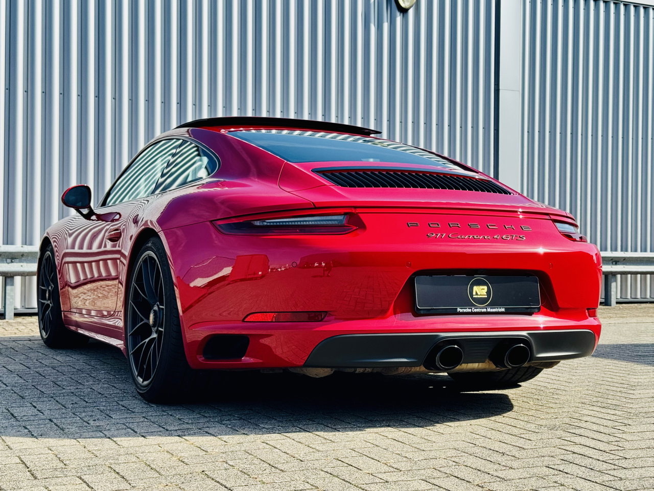 Porsche 911