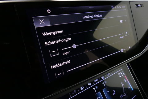 Audi Q7 55 TFSI e quattro Pro Line / S Line / Panoramadak / Matrix Laser koplampen / Elektr. verstelbare voorstoelen / Luchtvering / HUD / Stoelverwarming voor + achter / Apple Carplay - Android Auto / Bang&Olufsen Sound / 22'' LMV / Elektr. wegklapbare trekhaak 