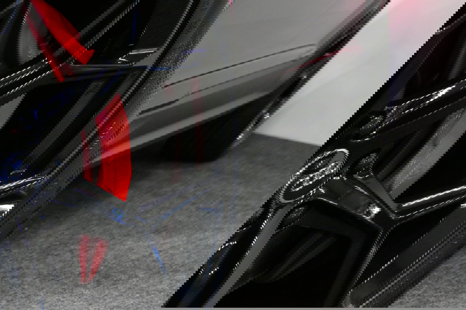 Audi Q7 55 TFSI e quattro Pro Line / S Line / Panoramadak / Matrix Laser koplampen / Elektr. verstelbare voorstoelen / Luchtvering / HUD / Stoelverwarming voor + achter / Apple Carplay - Android Auto / Bang&Olufsen Sound / 22'' LMV / Elektr. wegklapbare trekhaak 