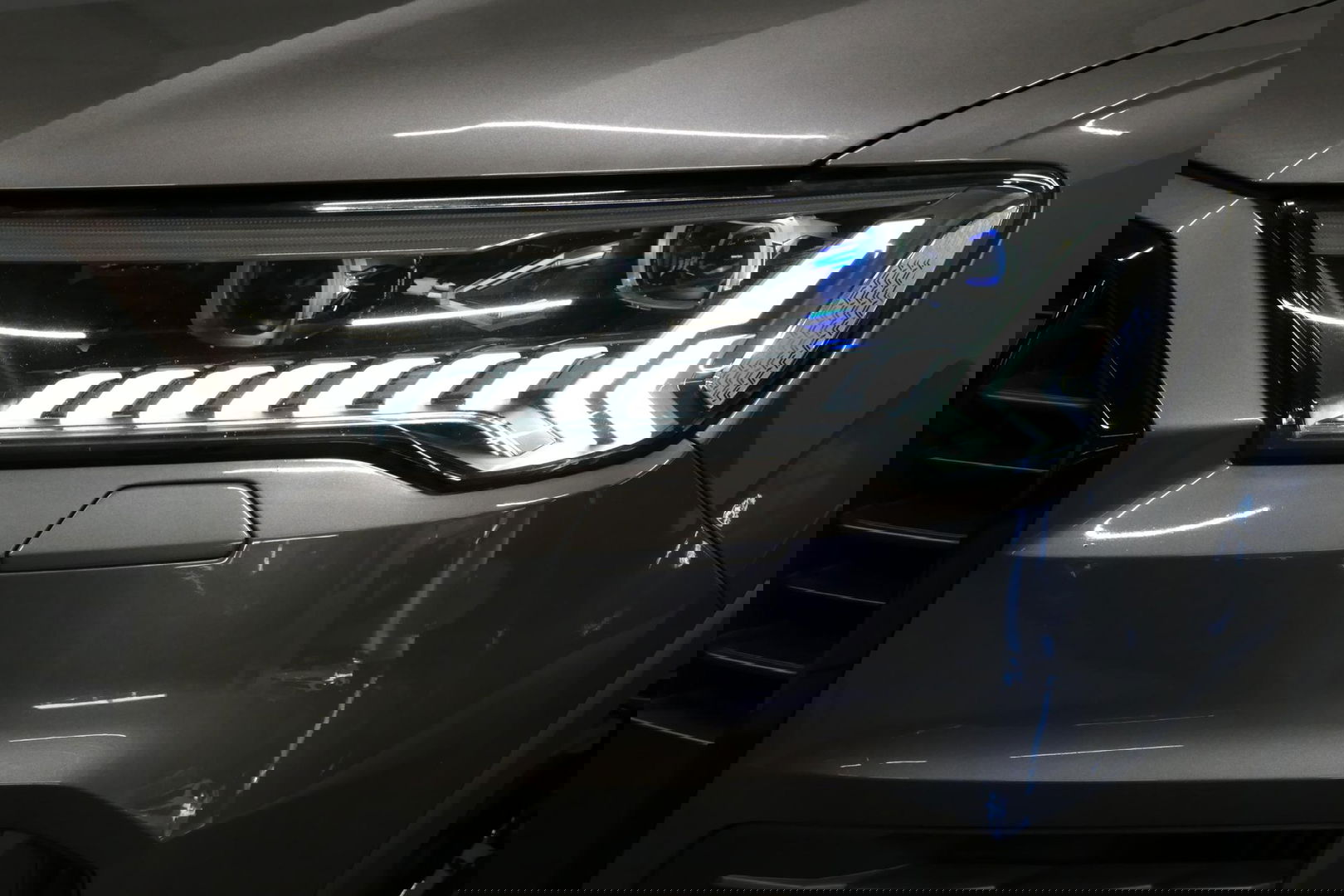 Audi Q7 55 TFSI e quattro Pro Line / S Line / Panoramadak / Matrix Laser koplampen / Elektr. verstelbare voorstoelen / Luchtvering / HUD / Stoelverwarming voor + achter / Apple Carplay - Android Auto / Bang&Olufsen Sound / 22'' LMV / Elektr. wegklapbare trekhaak 