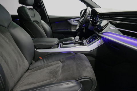 Audi Q7 55 TFSI e quattro Pro Line / S Line / Panoramadak / Matrix Laser koplampen / Elektr. verstelbare voorstoelen / Luchtvering / HUD / Stoelverwarming voor + achter / Apple Carplay - Android Auto / Bang&Olufsen Sound / 22'' LMV / Elektr. wegklapbare trekhaak 