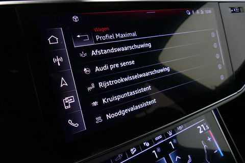 Audi Q7 55 TFSI e quattro Pro Line / S Line / Panoramadak / Matrix Laser koplampen / Elektr. verstelbare voorstoelen / Luchtvering / HUD / Stoelverwarming voor + achter / Apple Carplay - Android Auto / Bang&Olufsen Sound / 22'' LMV / Elektr. wegklapbare trekhaak 