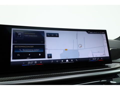 BMW X5 xDrive50e M Sport Frozen pure Grey | Skylounge | Soft Close | Achterasbesturing | 360cam | B&W Aduio | 22'' | Stoelvent. | Carbon | Luchtvering