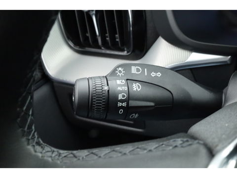 Volvo XC60 2.0 T6 Plug-in hybrid AWD Plus Dark | Pano | Pilot Assist | Head-up | 360cam | Keyless | Harman Kardon | Stoel- Stuurverw. |