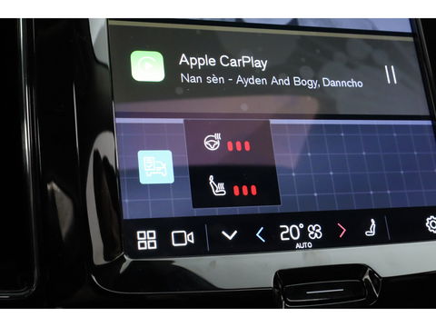 Volvo XC60 2.0 T6 Plug-in hybrid AWD Plus Dark | Pano | Pilot Assist | Head-up | 360cam | Keyless | Harman Kardon | Stoel- Stuurverw. |