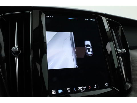 Volvo XC60 2.0 T6 Plug-in hybrid AWD Plus Dark | Pano | Pilot Assist | Head-up | 360cam | Keyless | Harman Kardon | Stoel- Stuurverw. |