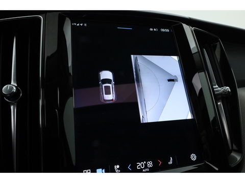 Volvo XC60 2.0 T6 Plug-in hybrid AWD Plus Dark | Pano | Pilot Assist | Head-up | 360cam | Keyless | Harman Kardon | Stoel- Stuurverw. |