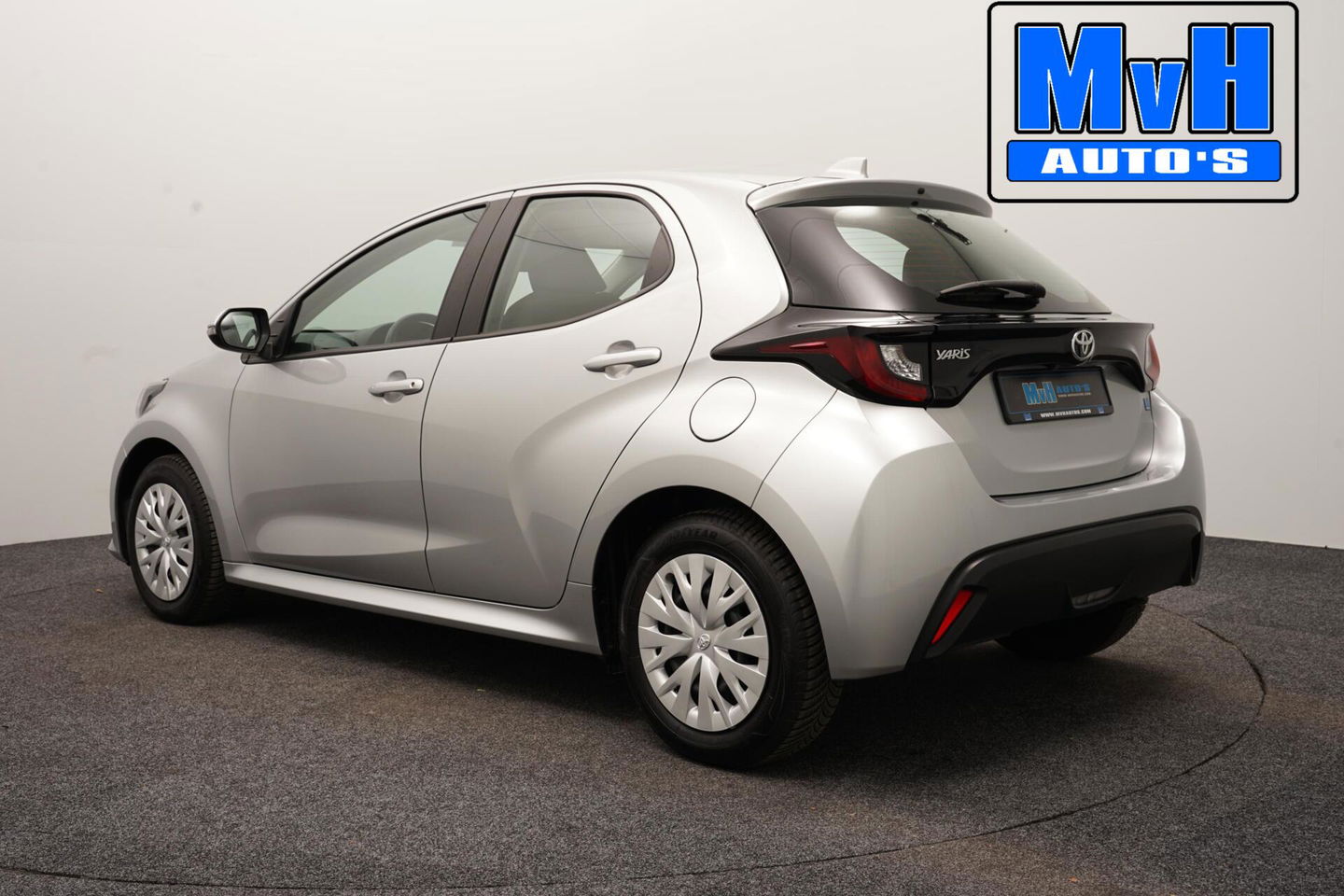 Toyota Yaris 1.5 VVT-i Active|CAMERA|ADAP.CRUISE|CARPLAY|NAP