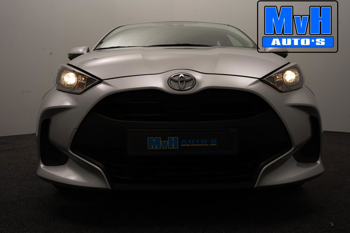 Toyota Yaris 1.5 VVT-i Active|CAMERA|ADAP.CRUISE|CARPLAY|NAP