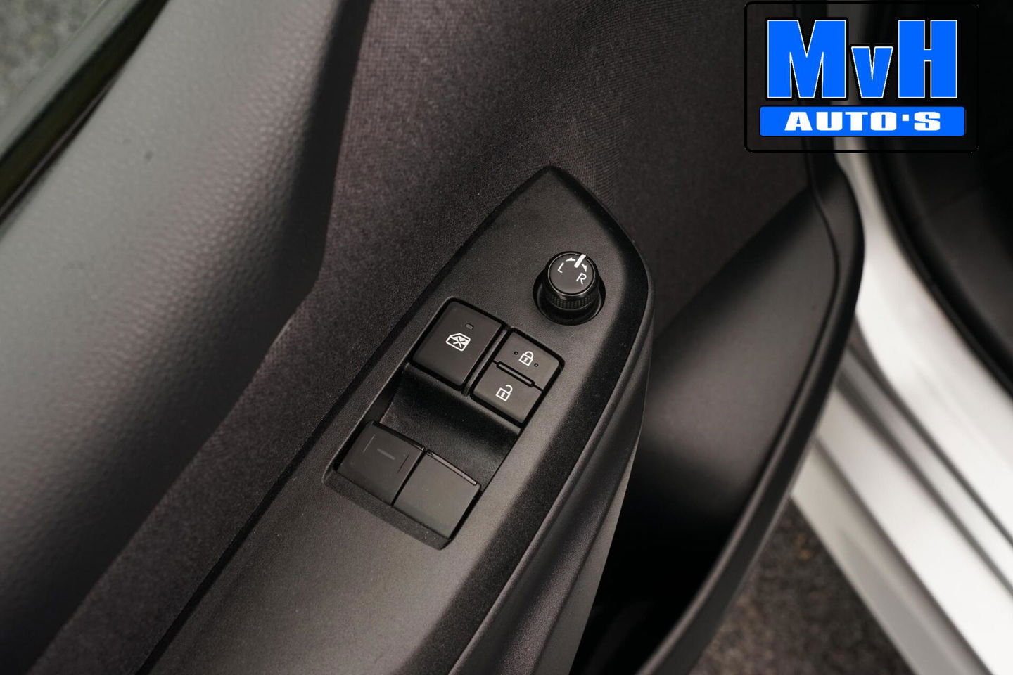 Toyota Yaris 1.5 VVT-i Active|CAMERA|ADAP.CRUISE|CARPLAY|NAP