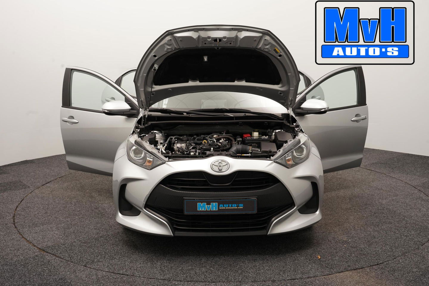 Toyota Yaris 1.5 VVT-i Active|CAMERA|ADAP.CRUISE|CARPLAY|NAP