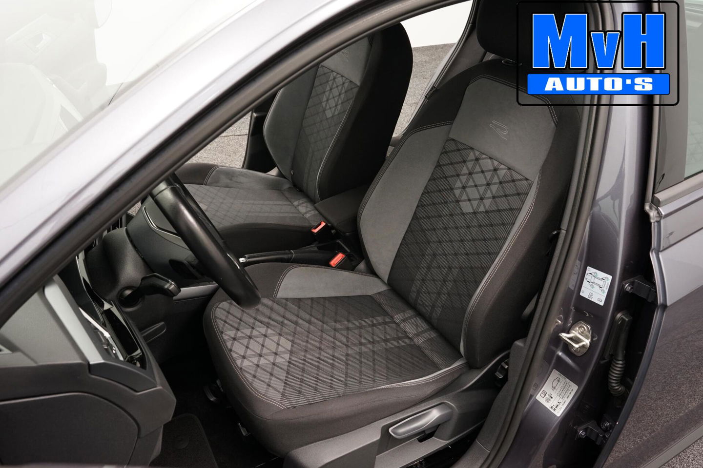 Volkswagen Polo 1.0 TSI R-Line|DSG|ACC|CAMERA|STOELVERW|NAP