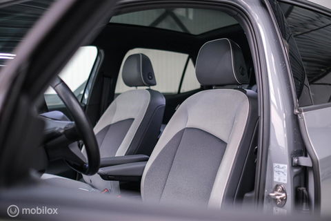 Volkswagen ID.3 Business 58 kWh PRO | Panorama | SOH 94% | Trekhaak | Stoel + stuurwiel verwarming | vol opties | Rijklaarprijs |