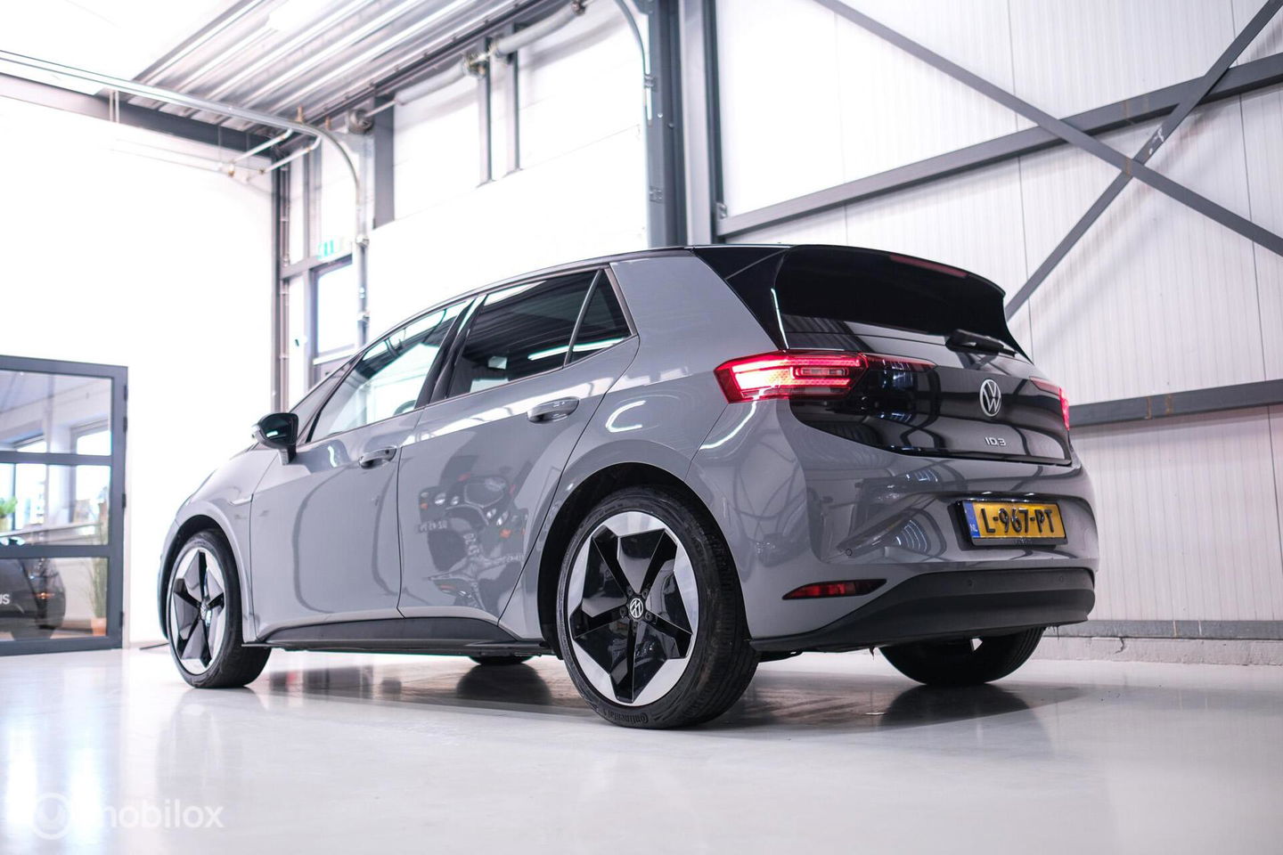 Volkswagen ID.3 Business 58 kWh PRO | Panorama | SOH 94% | Trekhaak | Stoel + stuurwiel verwarming | vol opties | Rijklaarprijs |