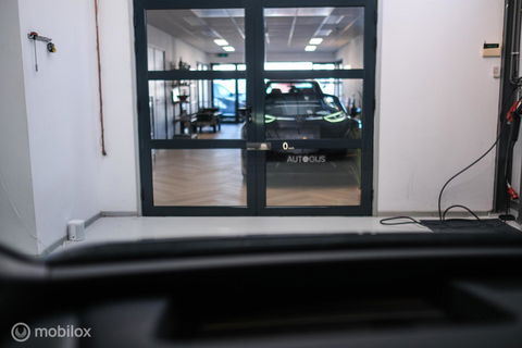 Volkswagen ID.3 Business 58 kWh PRO | Panorama | SOH 94% | Trekhaak | Stoel + stuurwiel verwarming | vol opties | Rijklaarprijs |